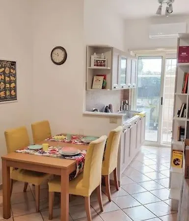 Διαμέρισμα Alloggio Turistico Per Famiglie